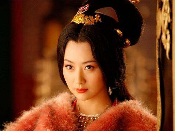 幽皇后 来自搜狐网