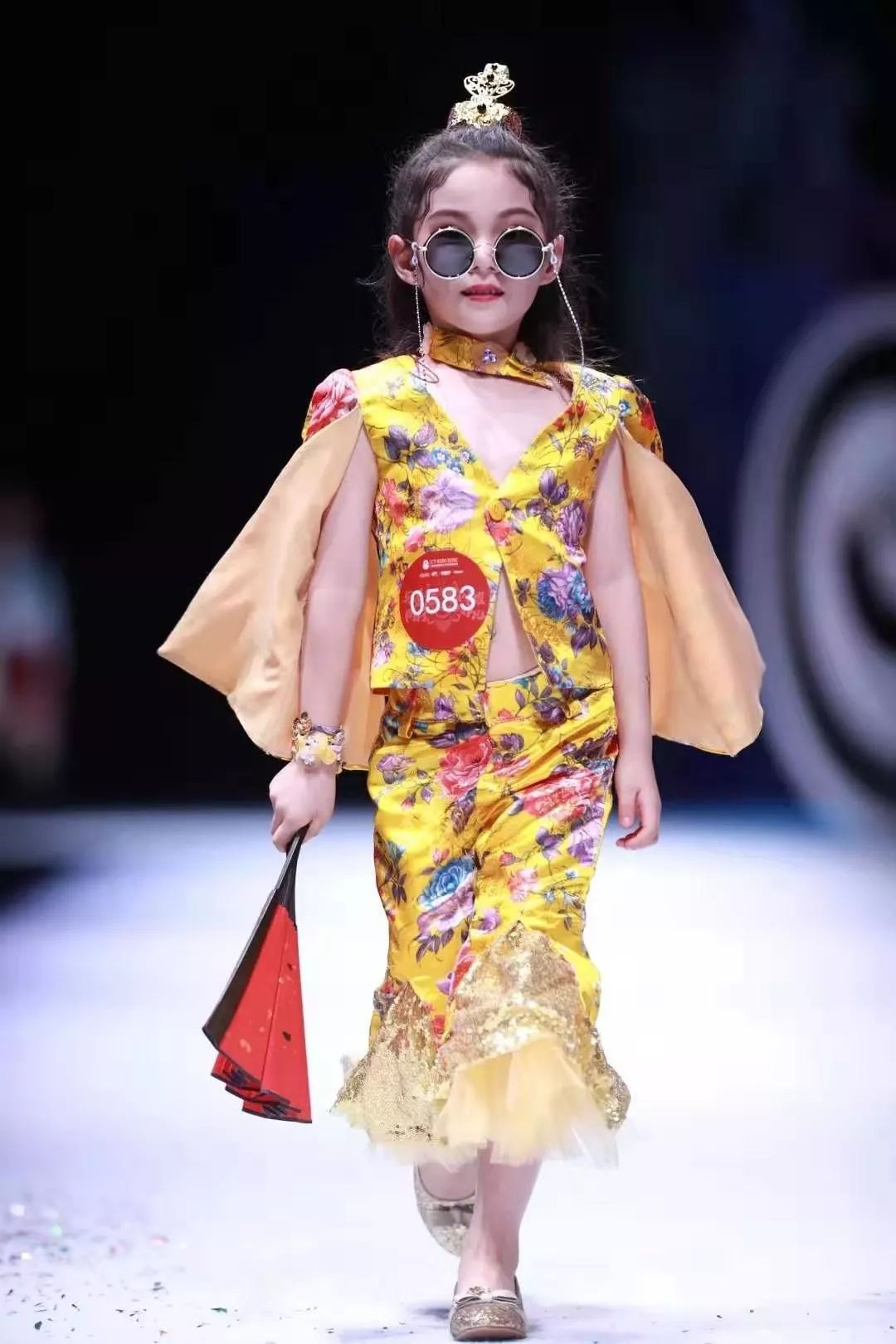 相遇中国风少儿模特比赛秀场锁住童年快乐时光