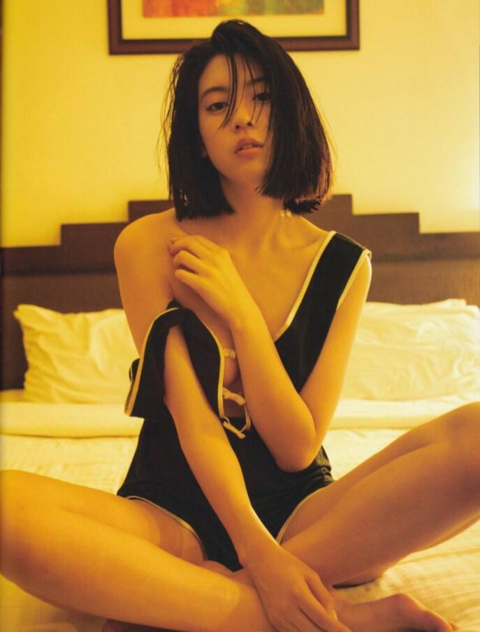 周杰倫新歌《說好不哭》，mv是日本名模三吉彩花，身材超火辣 娛樂 第9張