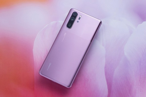 初秋穿搭指南 the new p30 pro双重质感搭配多面时尚_手机