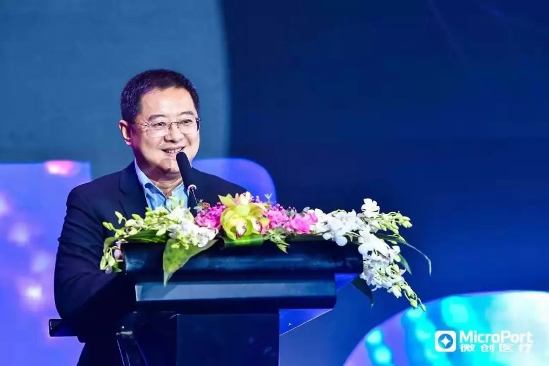 当时,我们微创这家公司的创始人,也是我的淄博老乡常兆华博士,因为