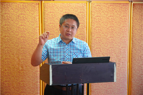 此外,内蒙古对外交流促进会韩振祥,王进,邱金枚对此次特约作家代表