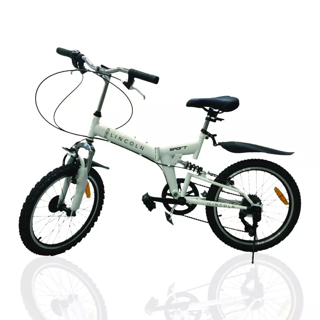 活动当天,预约准时到店客户赠送林肯定制自行车一台准时礼全礼以赴