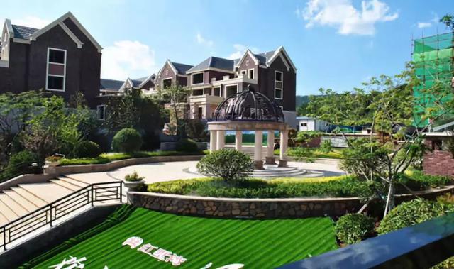 5公里的海岸线,北高南低,依山傍海,东临石岛省级旅游度假区36洞国标