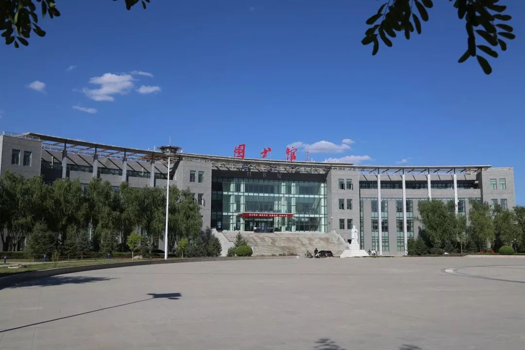 招生类别:招生类别与专业领域学校与宁夏大学实施联合办学,与华东师范