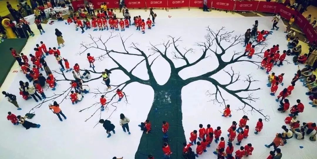 中南碧桂园百人集创涂鸦秀《大树的秋天》报名开始啦