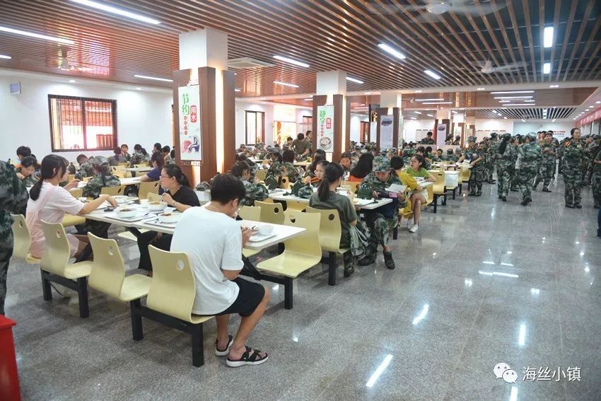 天天爆满泉州仰恩大学第三校区国安餐厅盛大开业