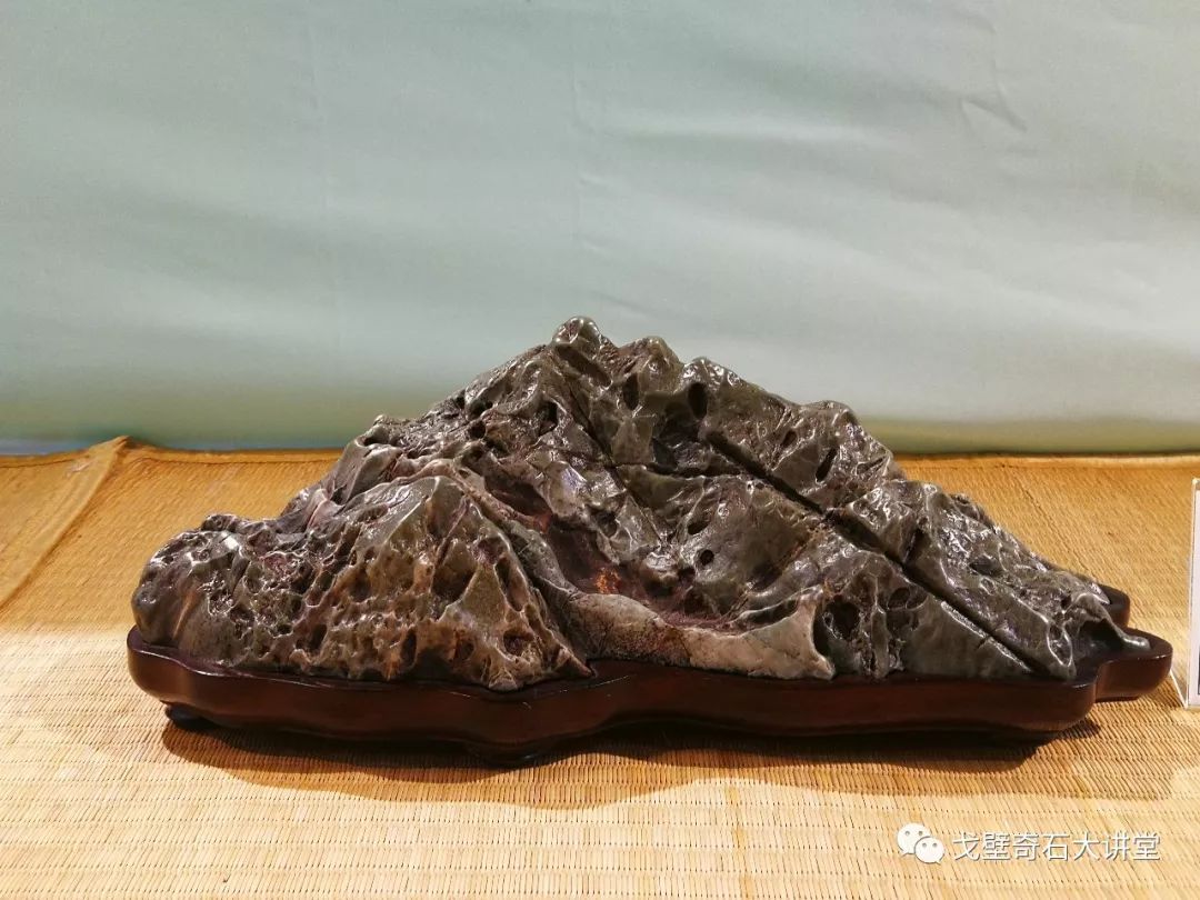 韩国之行之韩中第六届寿石交流展开幕式