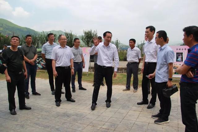 农业农村厅,住建厅等省直有关部门负责人莅临闽清县,深入塔庄,省璜