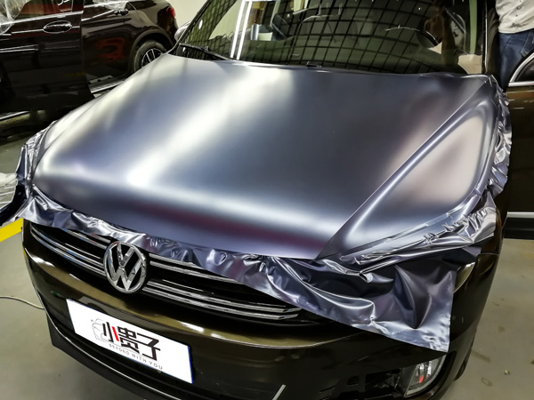 说起漆面保护膜相信大家对于这次感觉都很模糊,只是经常听到改色膜和