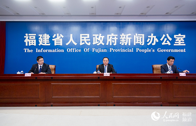 龙岩市委书记许维泽传承红色基因建设绿色新龙岩