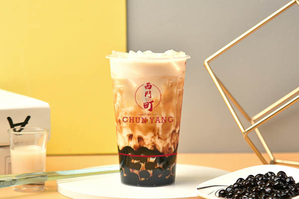 周杰伦说好不哭爆红之后 ,mv女主手中的春阳茶事饮品亮了_奶茶店
