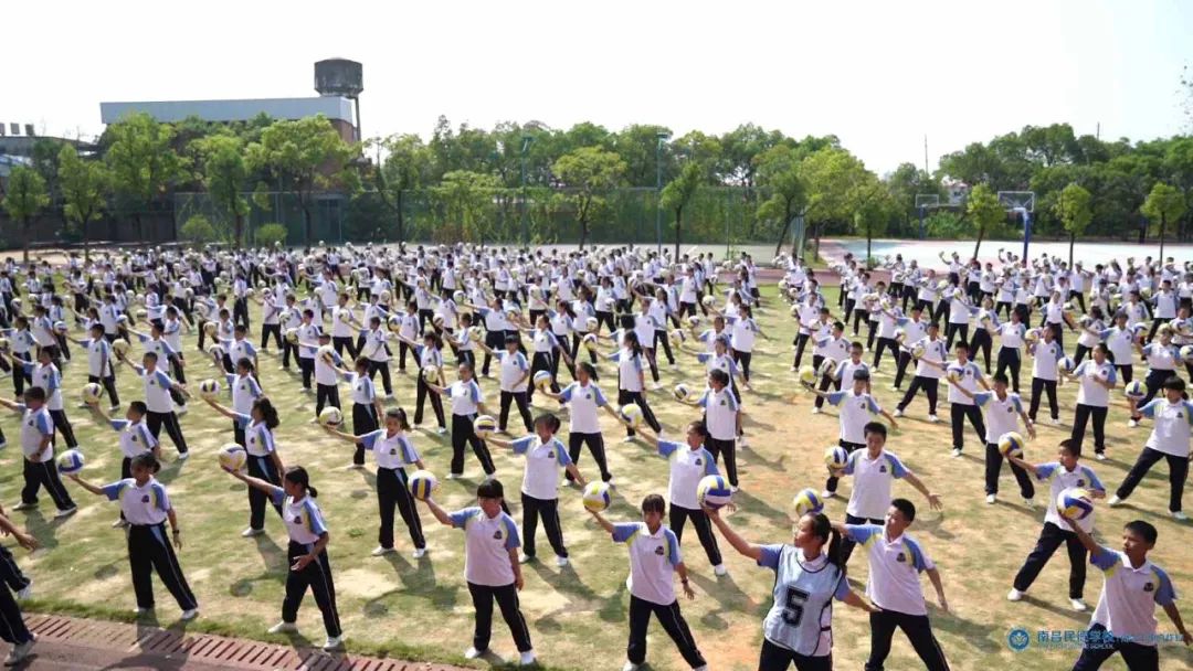 南昌民德学校学生照图片