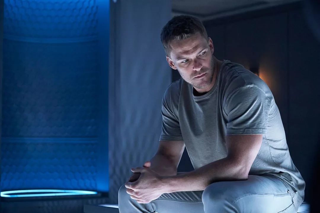 【美剧】《泰坦》全新剧照～夜翼初露雏形