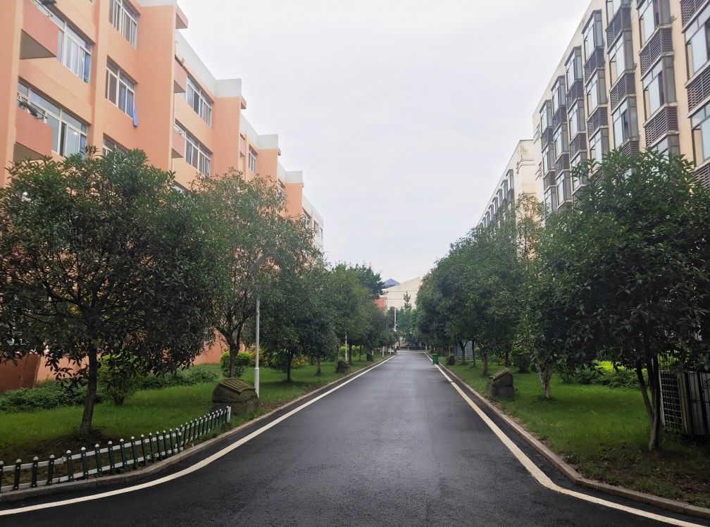 任老师:13990312666单位简介:四川省眉山中学校学校始创于1907年,是