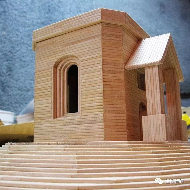 男子用31万根牙签打造了一个城堡模型!细节丰富令人惊叹