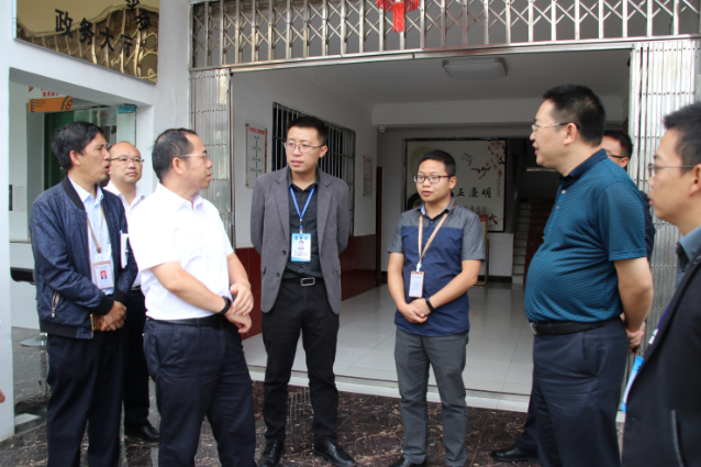 省政府办公厅赴大方县东关乡调研政务公开工作