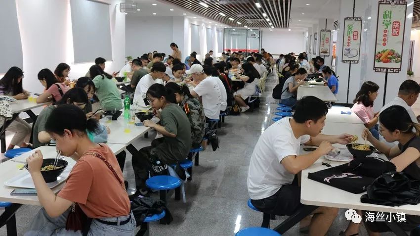 天天爆满泉州仰恩大学第三校区国安餐厅盛大开业