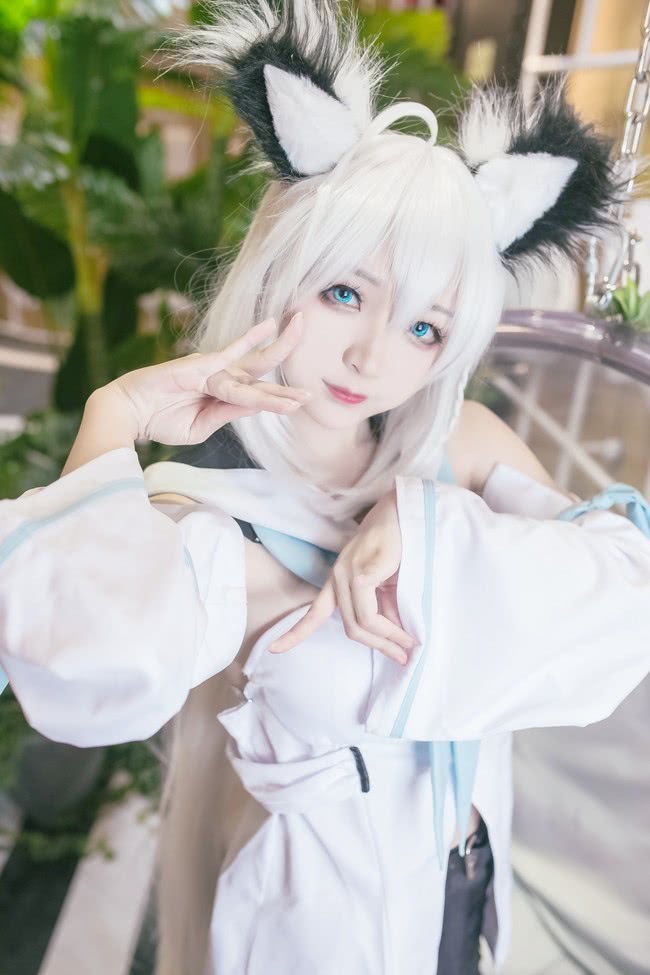 cos:虚拟兽耳jk 白上吹雪