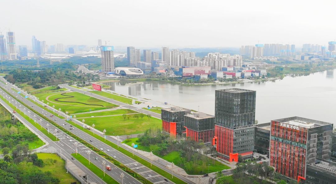 紫光芯城正在实现蓝图_天府