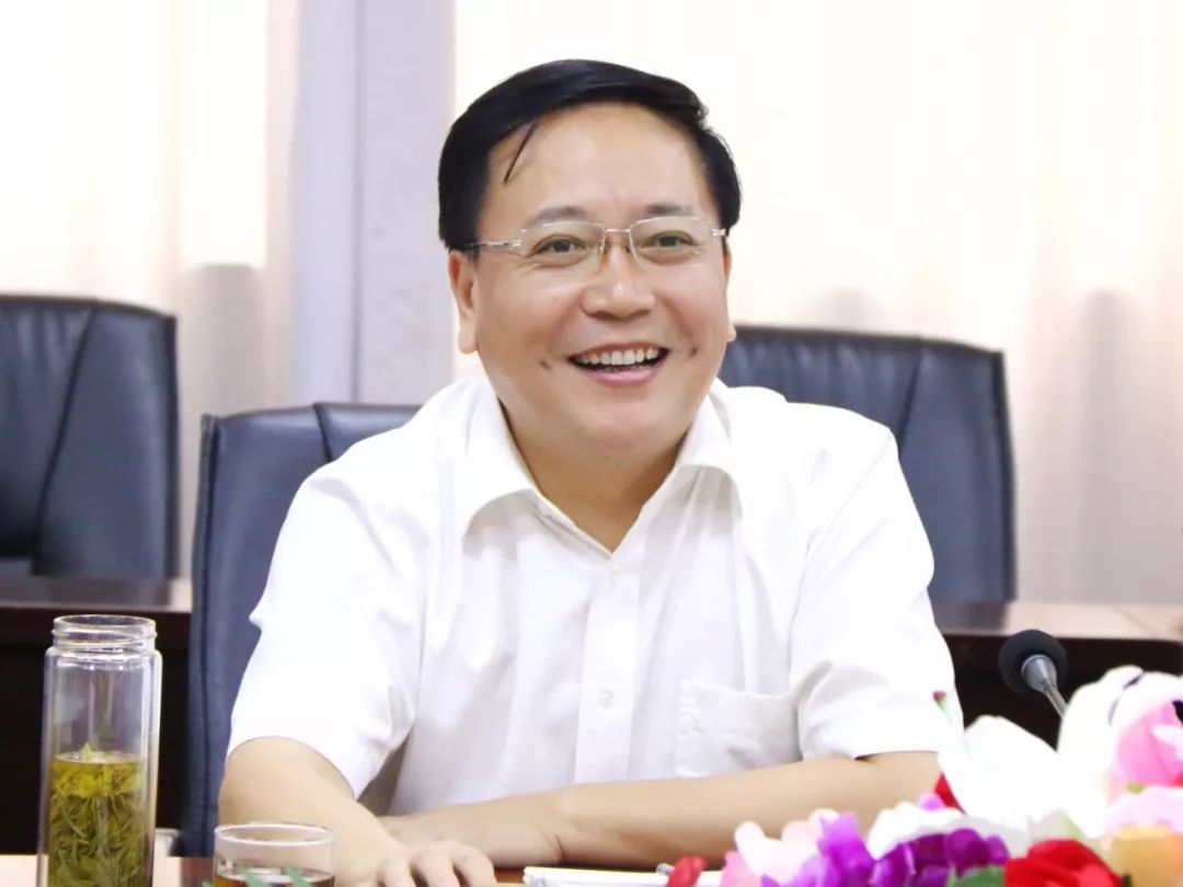 枣庄高新区党工委书记,常务副主任王广部对人民汽车城的定位及运营