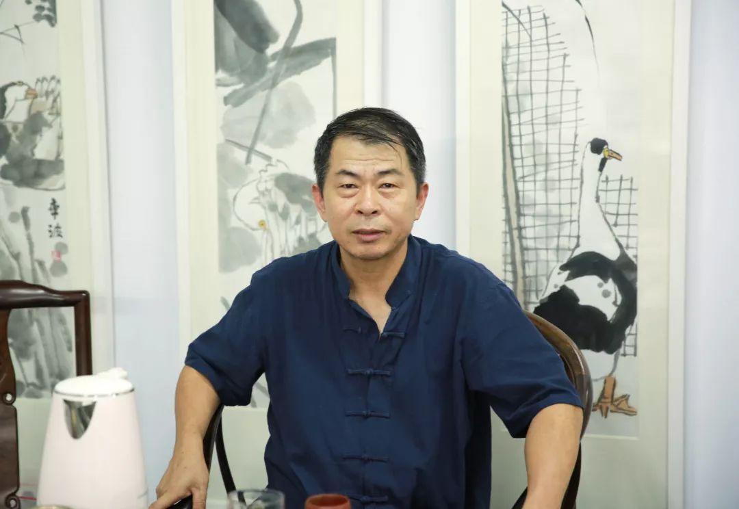 体味国学之美感受大家魅力采访著名大写意花鸟画家李波