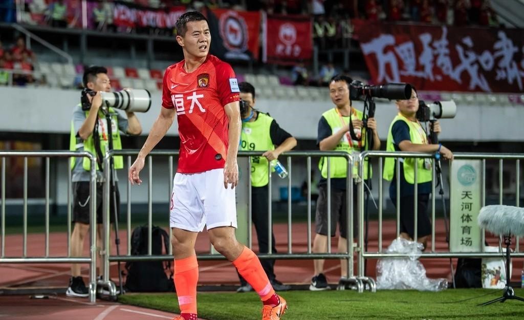 黄博文致命失误险送恒大出局,赛后发博自嘲