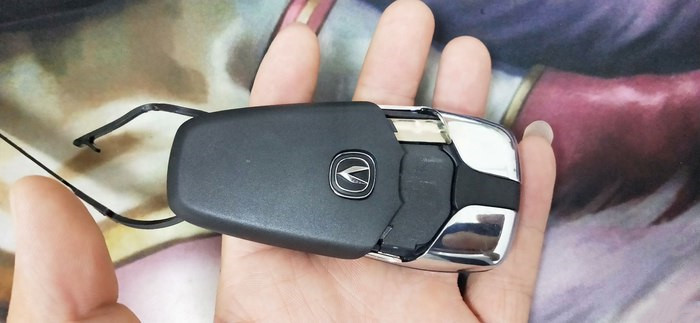 cs75plus钥匙拆解方法