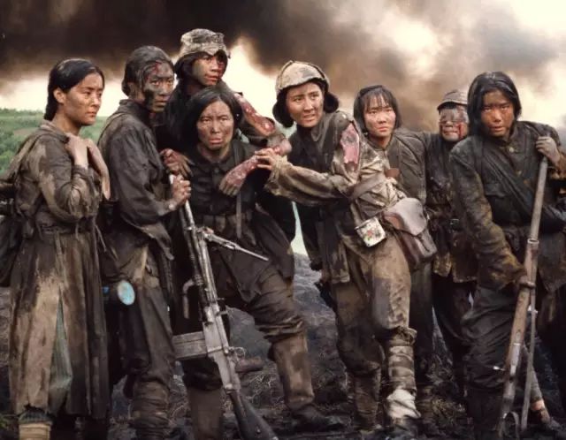 "八女投江"中的8位抗联女兵在发现敌军偷袭后本可以不惊动敌人全身而