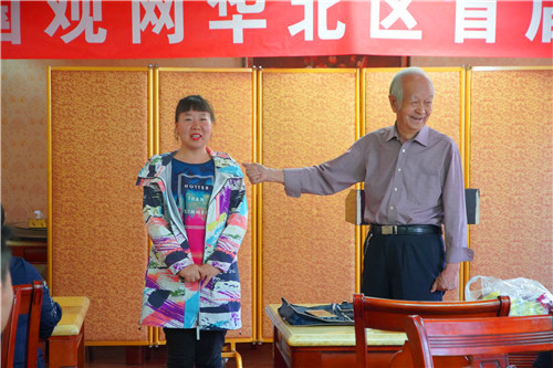 此外,内蒙古对外交流促进会韩振祥,王进,邱金枚对此次特约作家代表