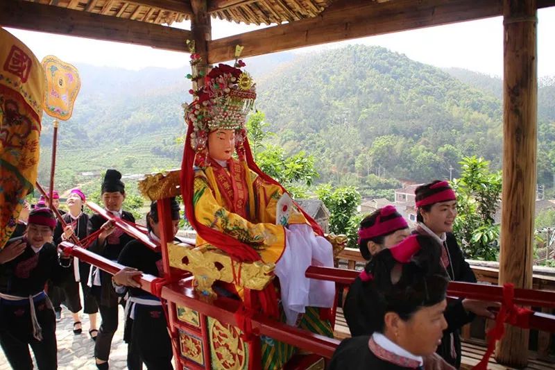 傳統非遺情景再現霞浦畲族婚俗活態展體驗不一樣的民族婚俗