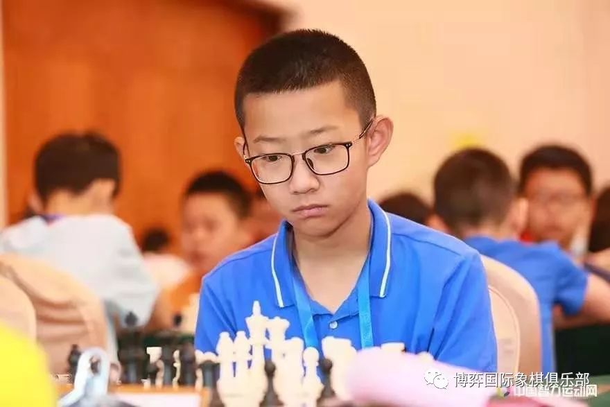 贺连懿在比赛中男子候补棋协大师组颁奖程宇泽在比赛中陈泽荀在比赛中