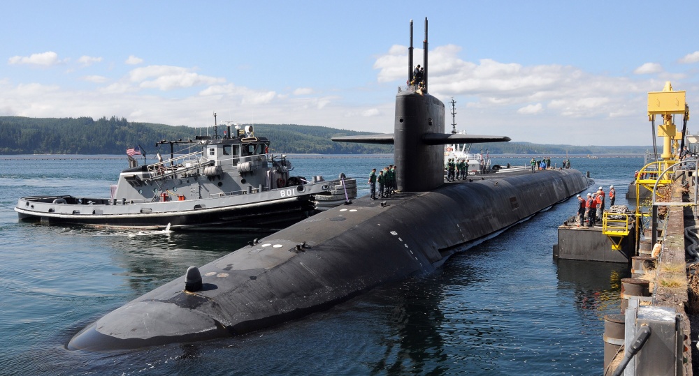 美国海军路易斯安那号弹道导弹核潜艇即将进行换料大修