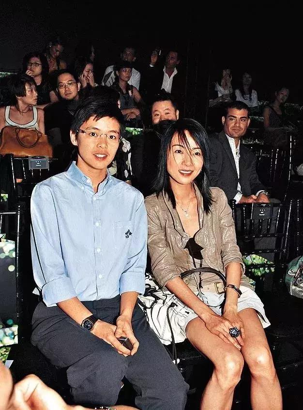 与刘銮雄相恋3年错过郭富城成为双性恋袁洁莹的痴情与无奈