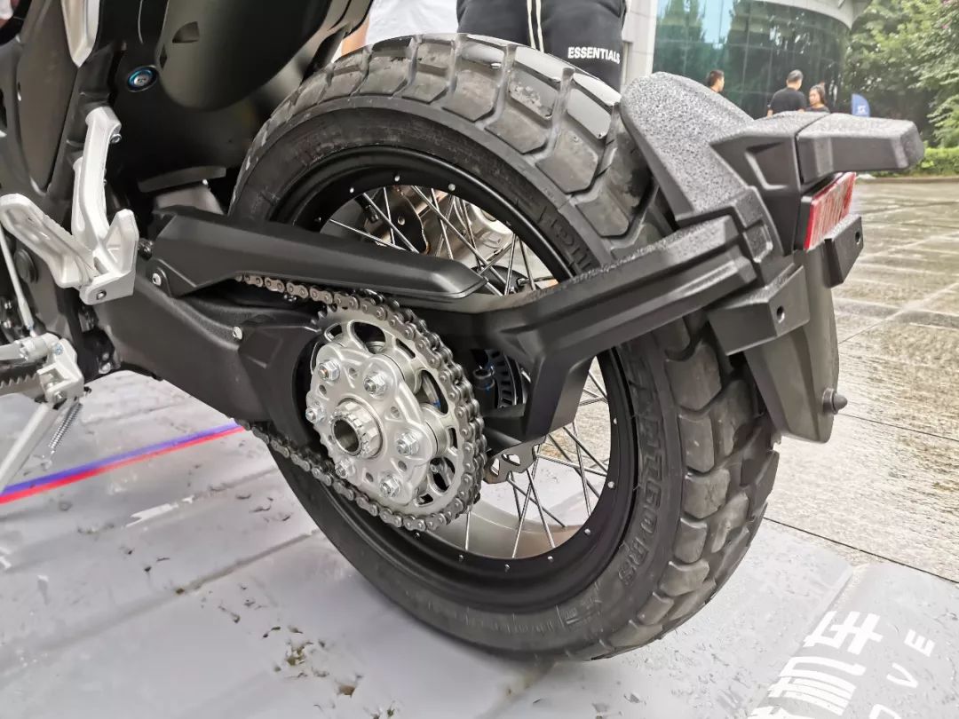 售价389万元单摇臂复古风格攀爬街车凯越500f发布