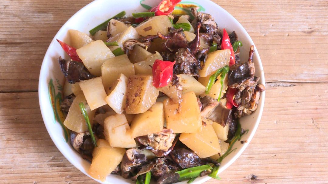 美味来袭!舌尖味道老鼠干,成明溪农民增收好项目