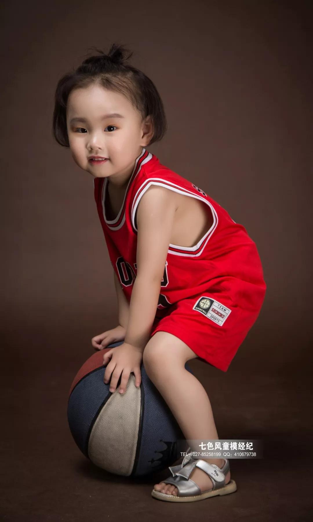 七色风儿童模特周欣悦 | 趣味多多小可爱