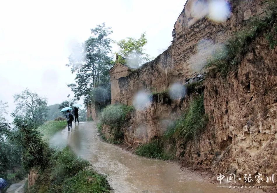 壮丽70年 奋斗新时代 |"小山村里的大变化"
