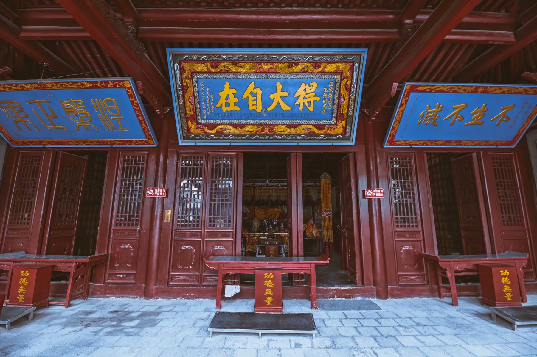 张掖西来寺,虽大隐于世,香火却甚旺_寺庙