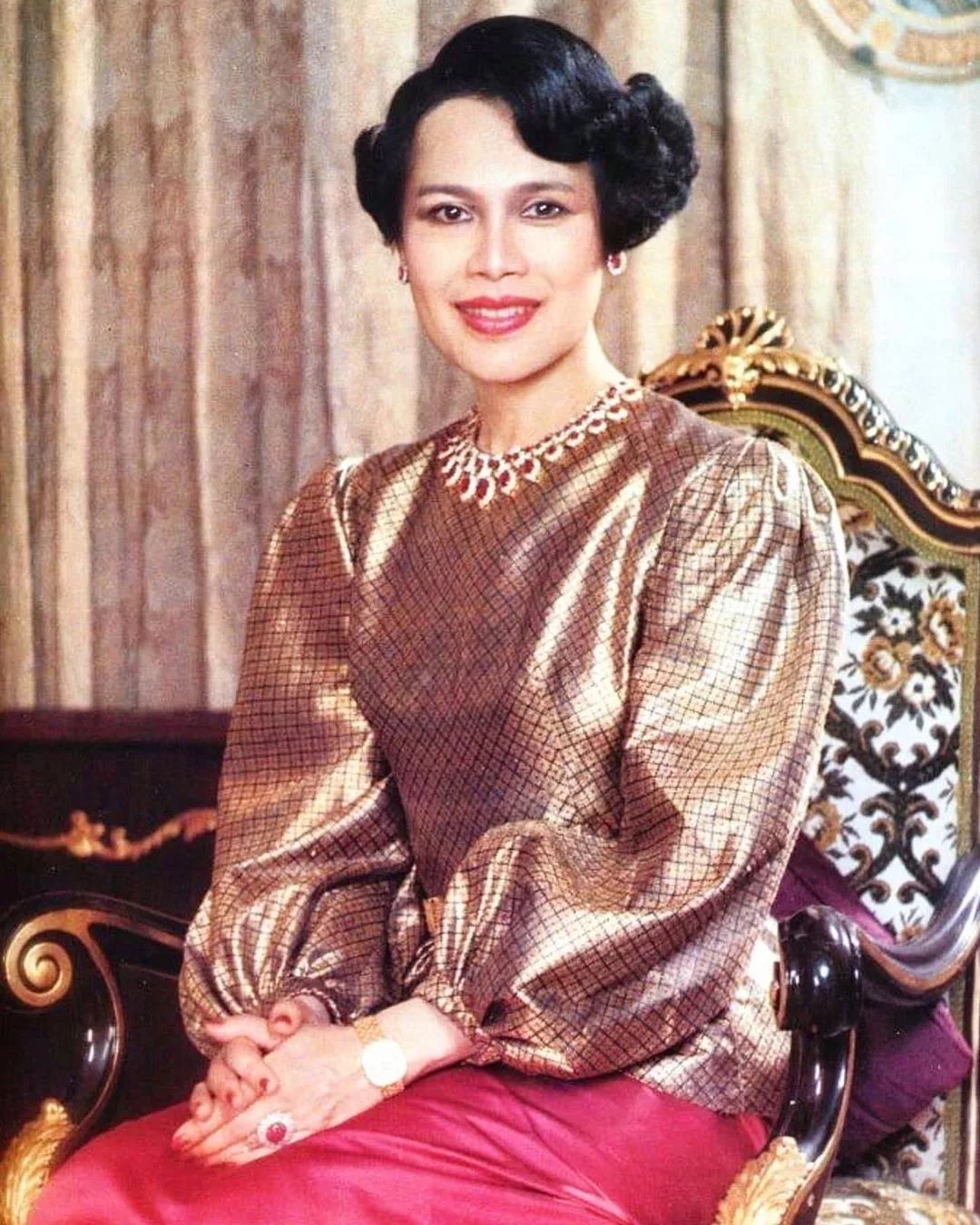 泰国现任王妃图片