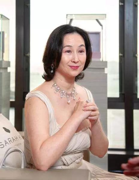 香港女首富身家百亿与许晋亨离婚后单身至今节目中自曝婚姻观