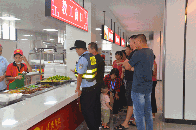 天天爆满泉州仰恩大学第三校区国安餐厅盛大开业