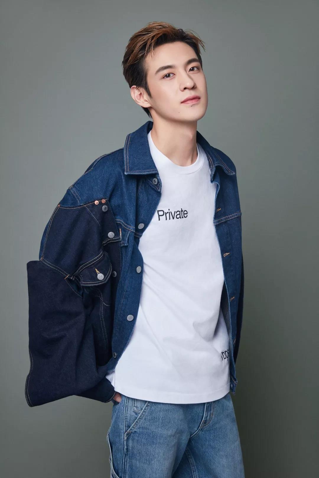 星刊娱乐专访张奕聪  痞帅机长九千米高空下的努力