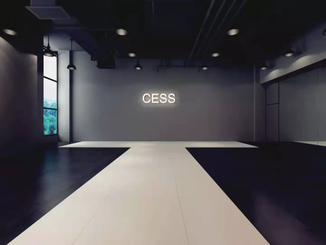 绽放新舞台香港凯斯cess模特培训泸州分校隆重开业