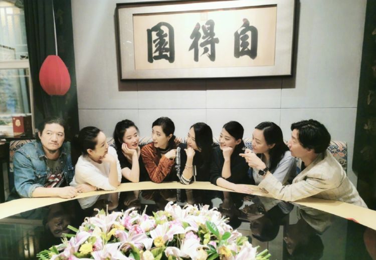 原创中戏96明星班聚会八大金钗曾黎依然最美袁泉胡静缺席