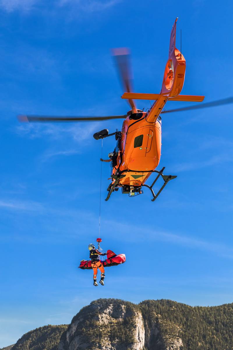 罗马尼亚内政部订购三架空客h135直升机用于空中医疗服务