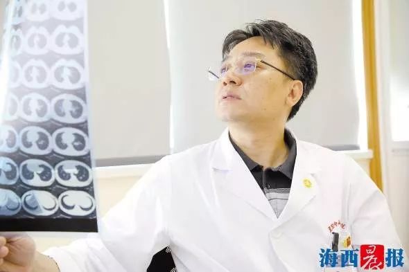 在思考,如何把国内外先进的医疗技术和规范化诊疗理念带到厦门医院,让