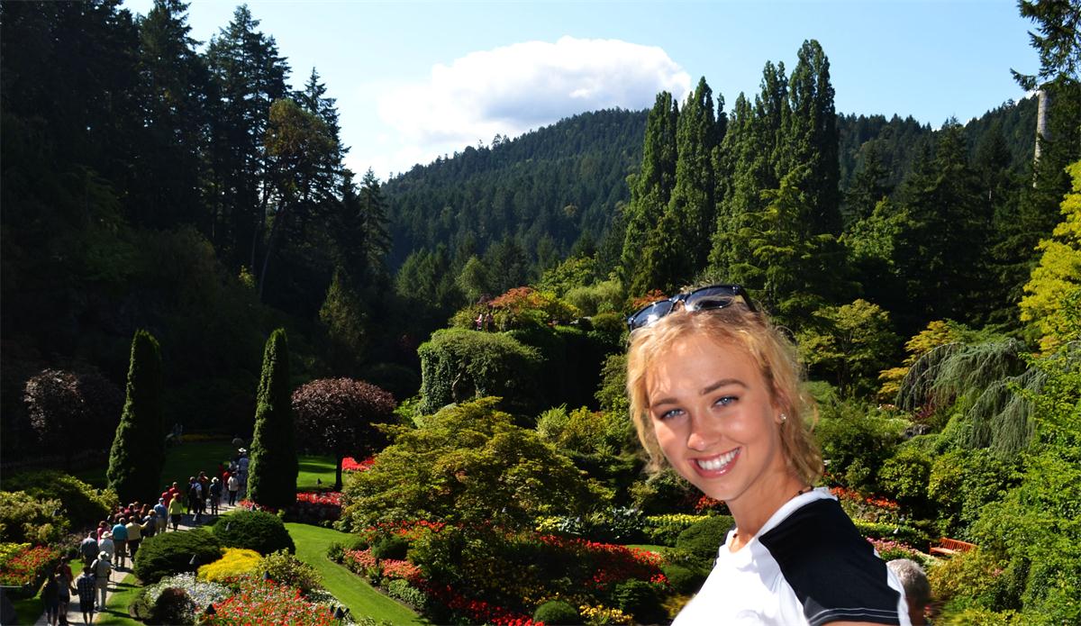 原创神童画家阿琪雅纳akianekramarik的奇妙人生与照片附akiane画作