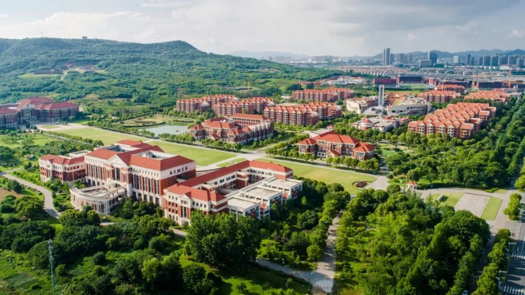 每日一图南广童话记