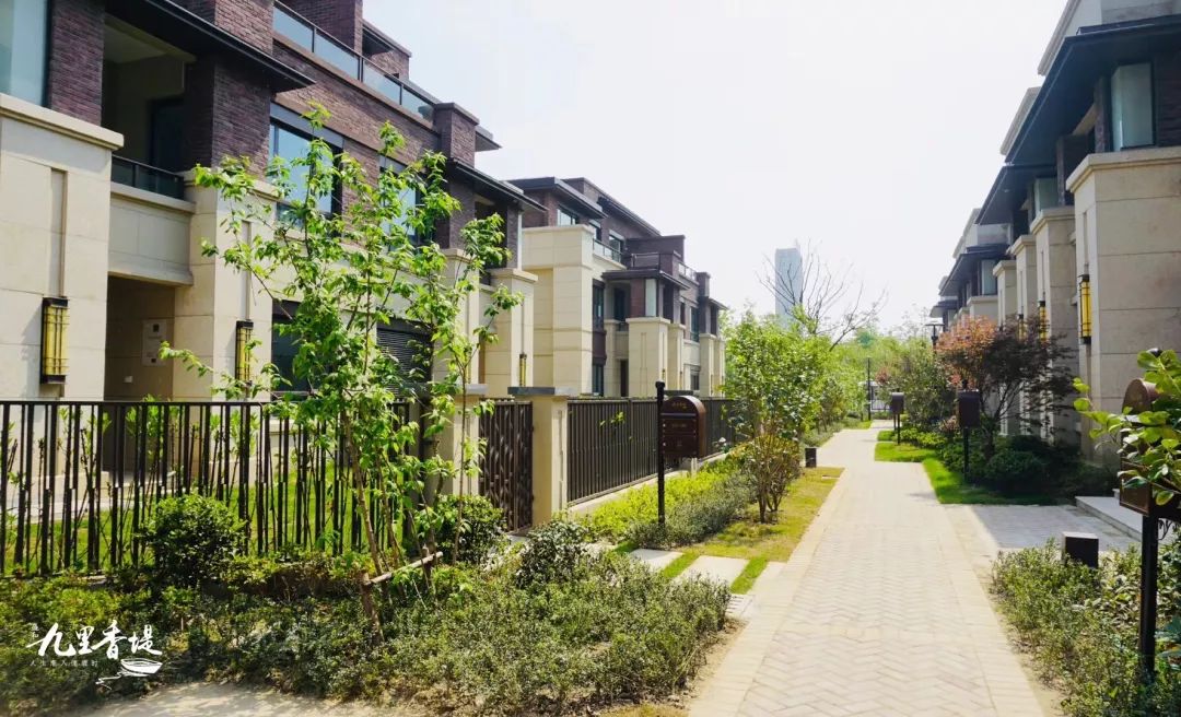 盛和·九里香堤ii期项目位于江苏省南通市港闸区石桥路东侧永兴大道